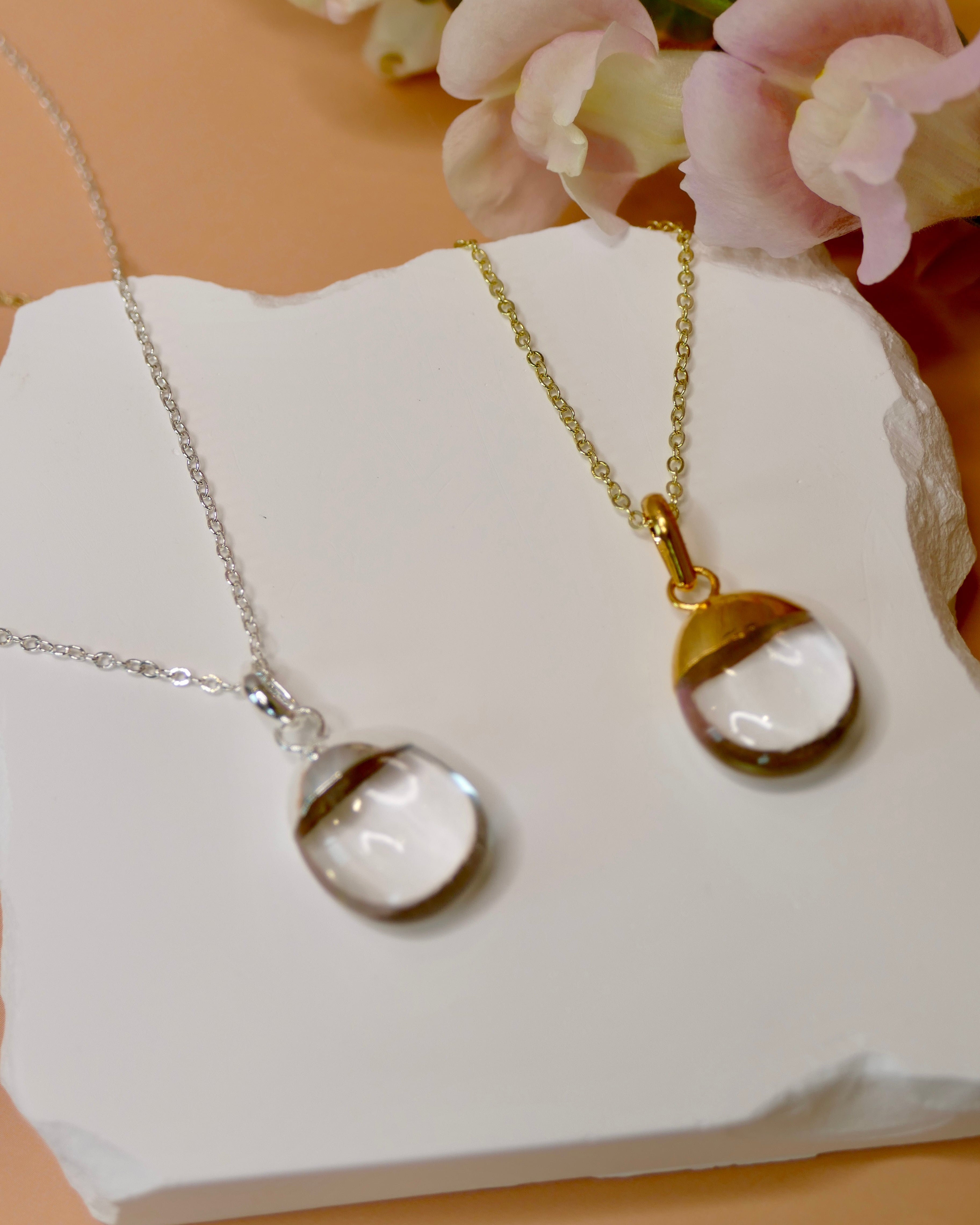 Polished Clear Quartz Diffusing Necklace