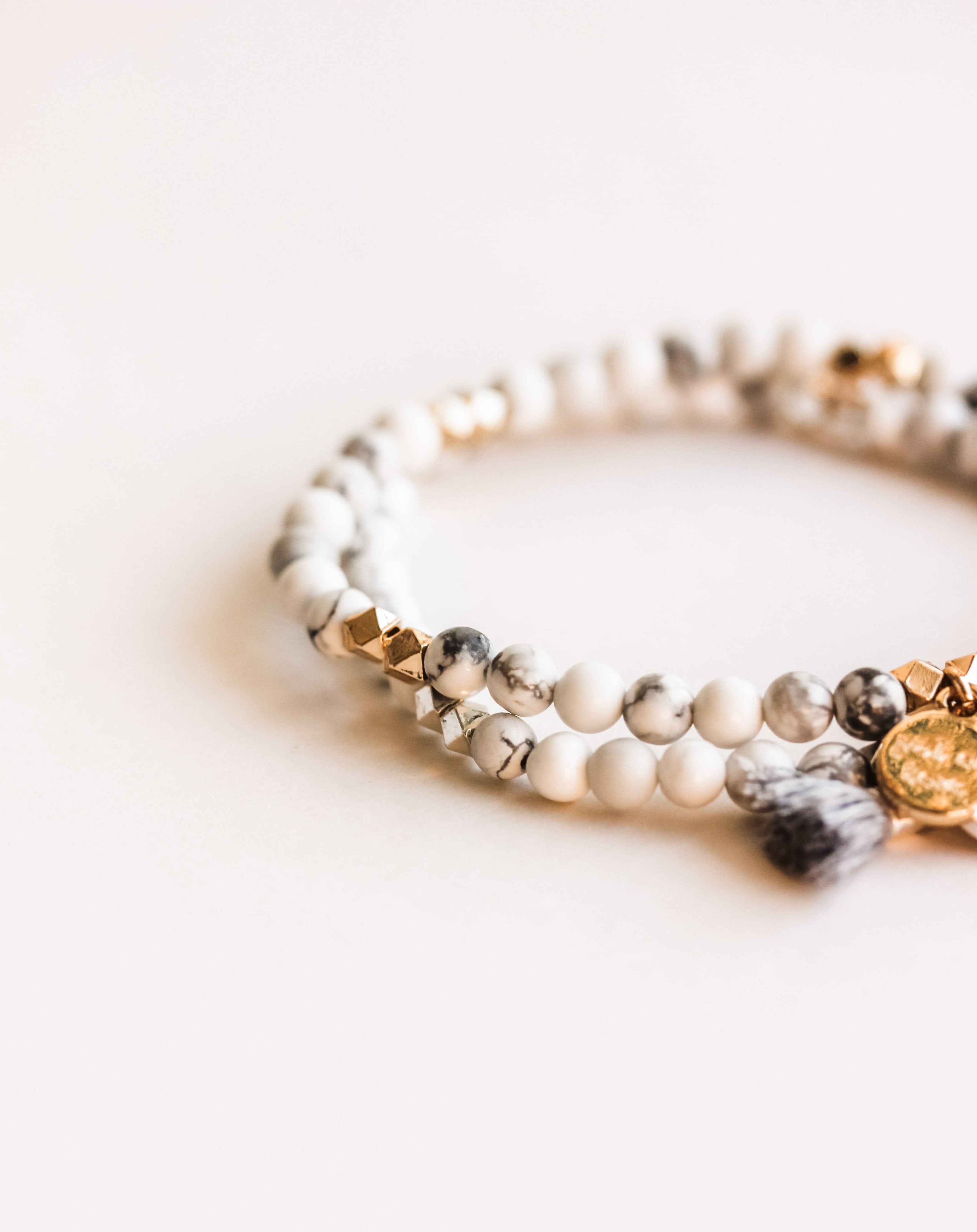 White Howlite Bead Diffusing Bracelet - Put on Love Designs