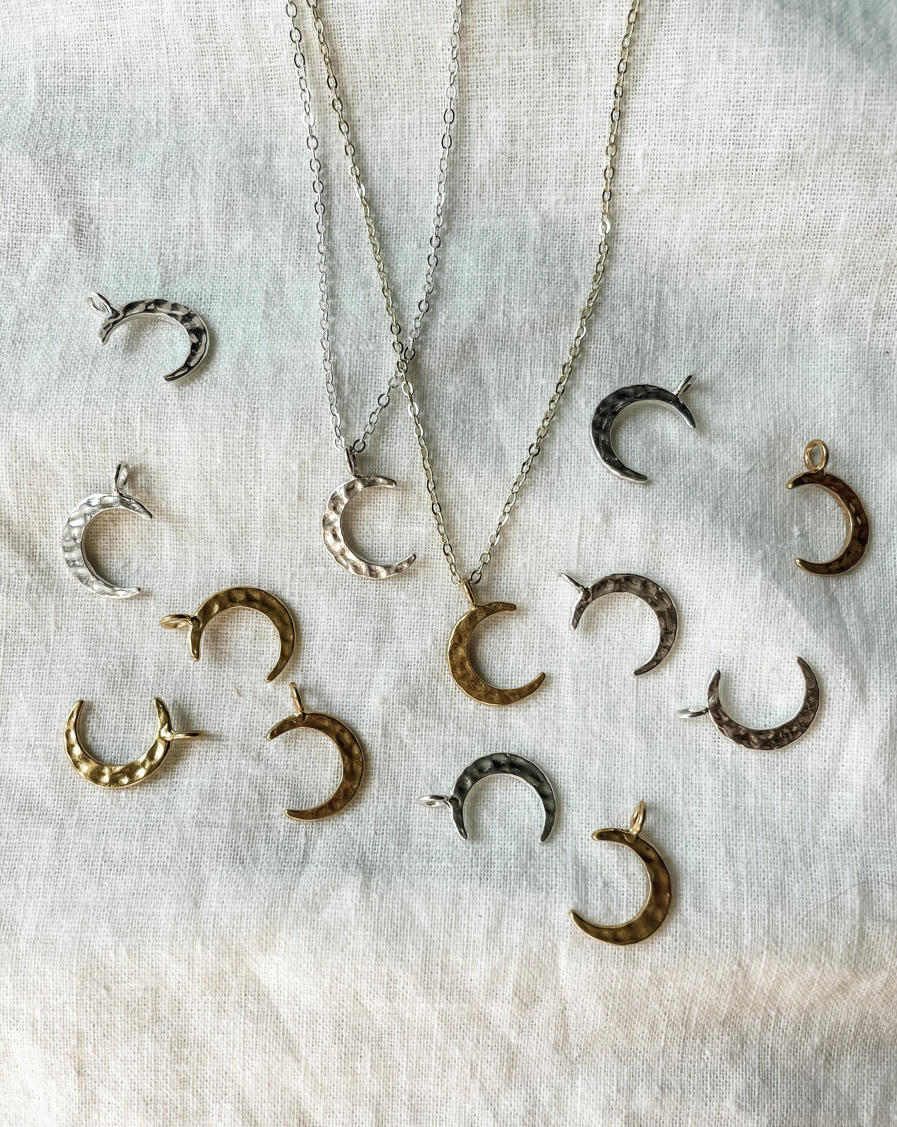 Crescent Moon Diffuser Necklace - Put on Love Designs