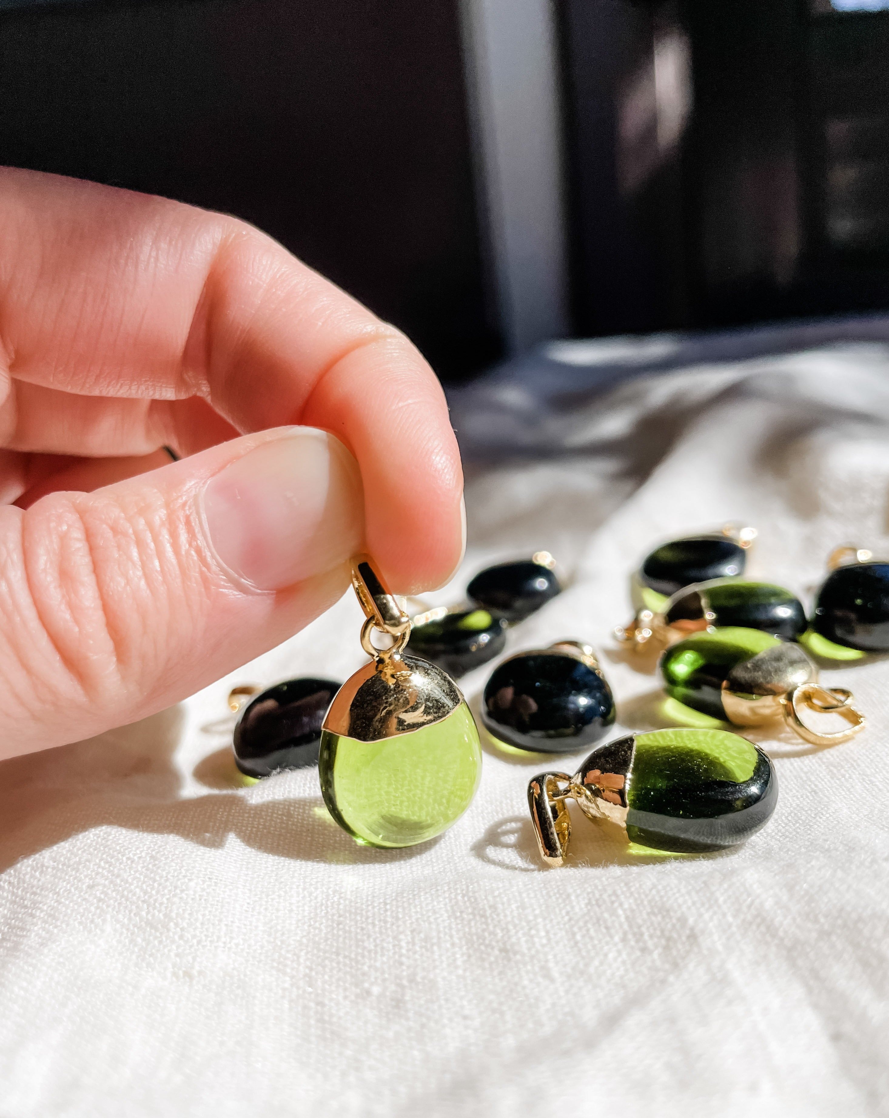 Polished Peridot Diffusing Necklace - Put on Love Designs