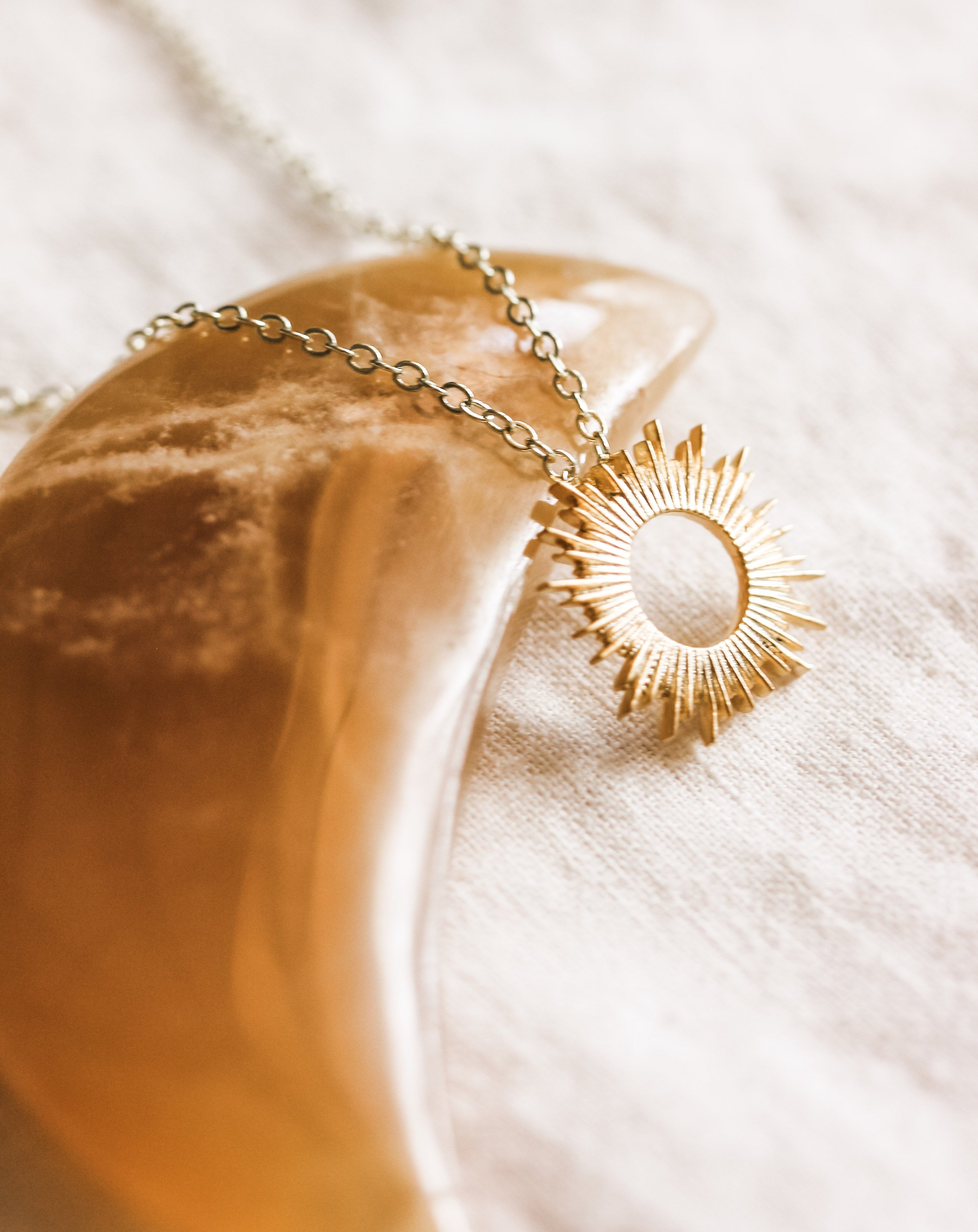 Sun Diffuser Necklace - Put on Love Designs