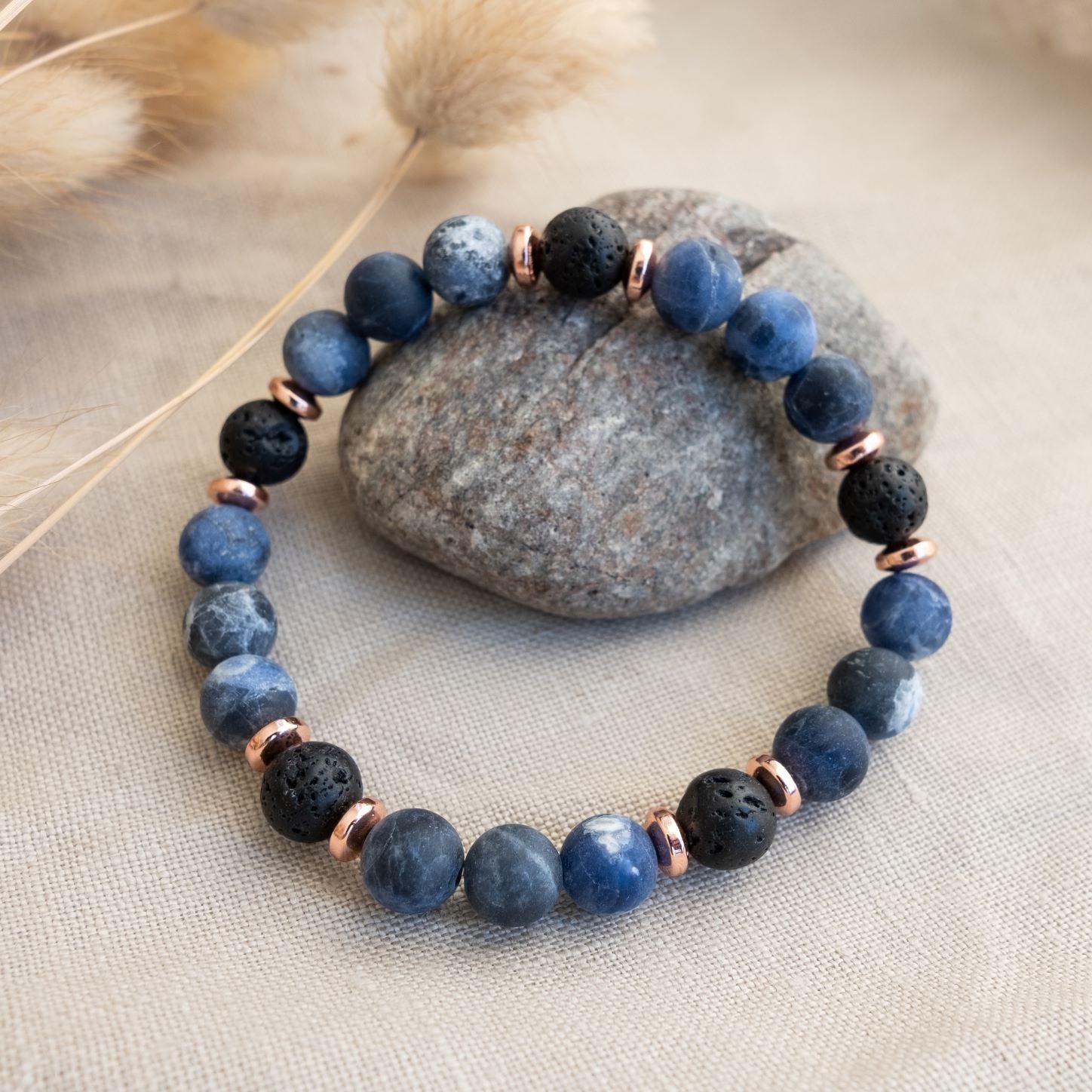 Sodalite and lava stone diffusing bracelet - Put on Love Designs