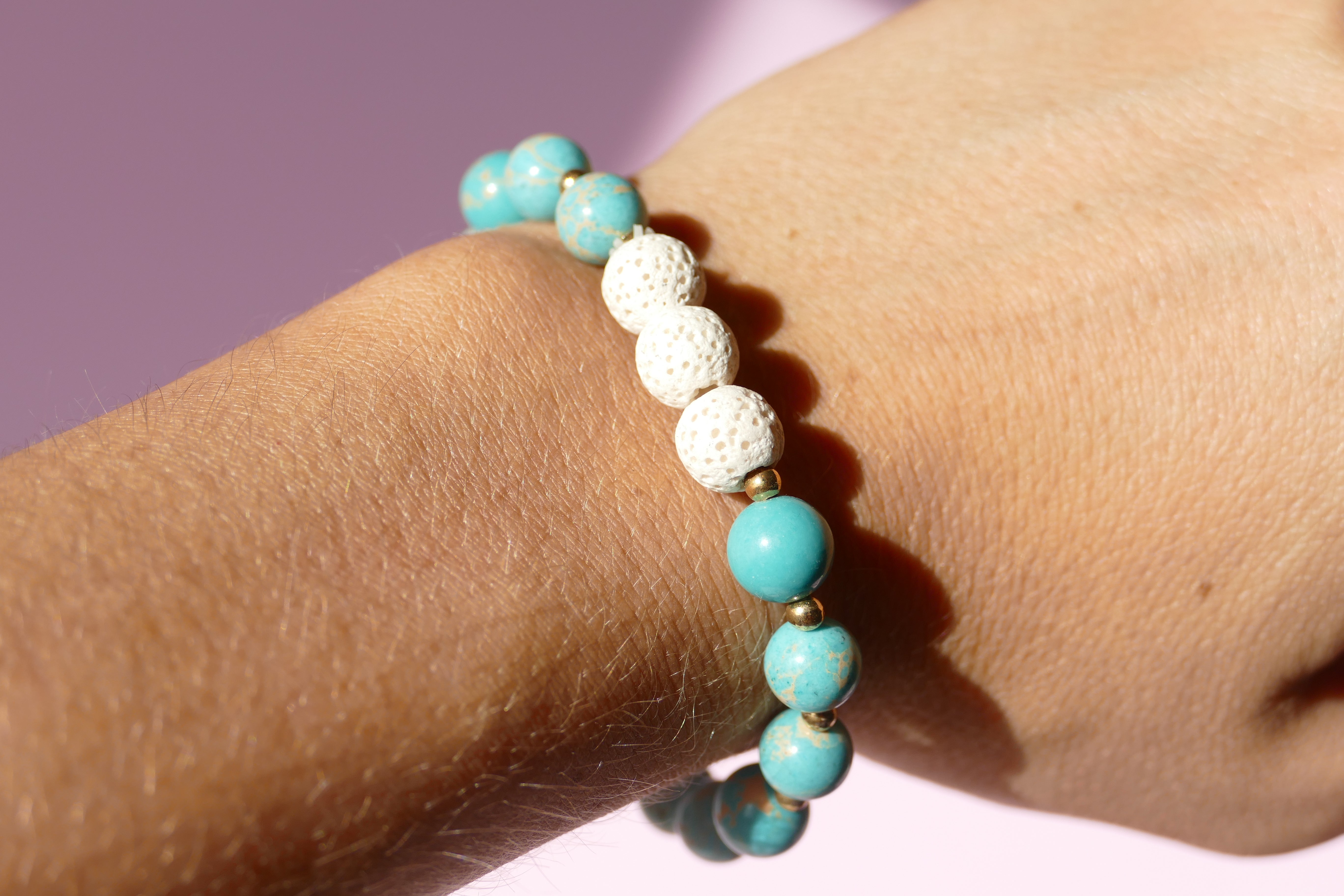 Green Amazonite and white lava diffusing bracelet - Put on Love Designs
