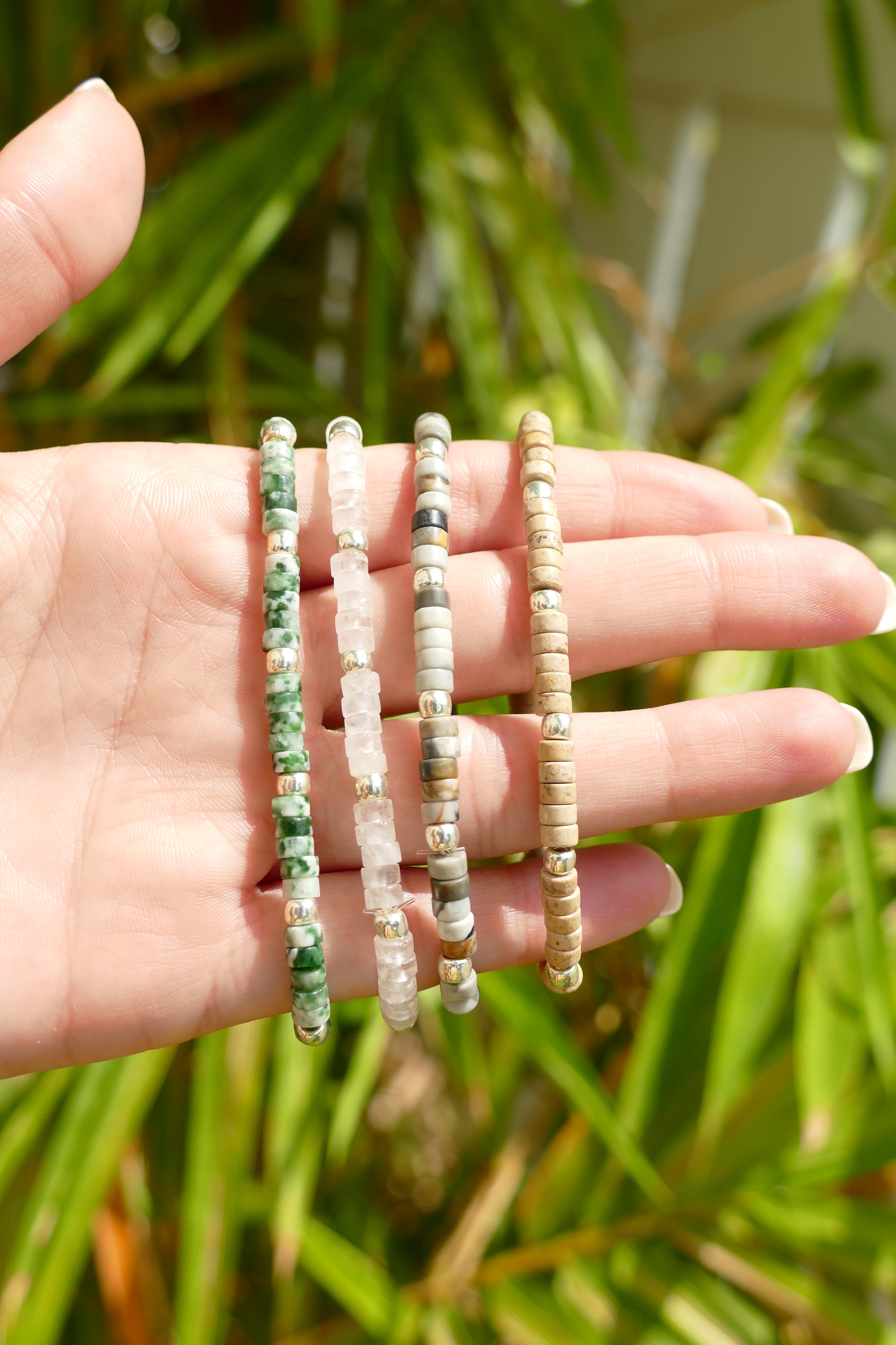 Heishi Bracelet- Green Spot and Silver beads