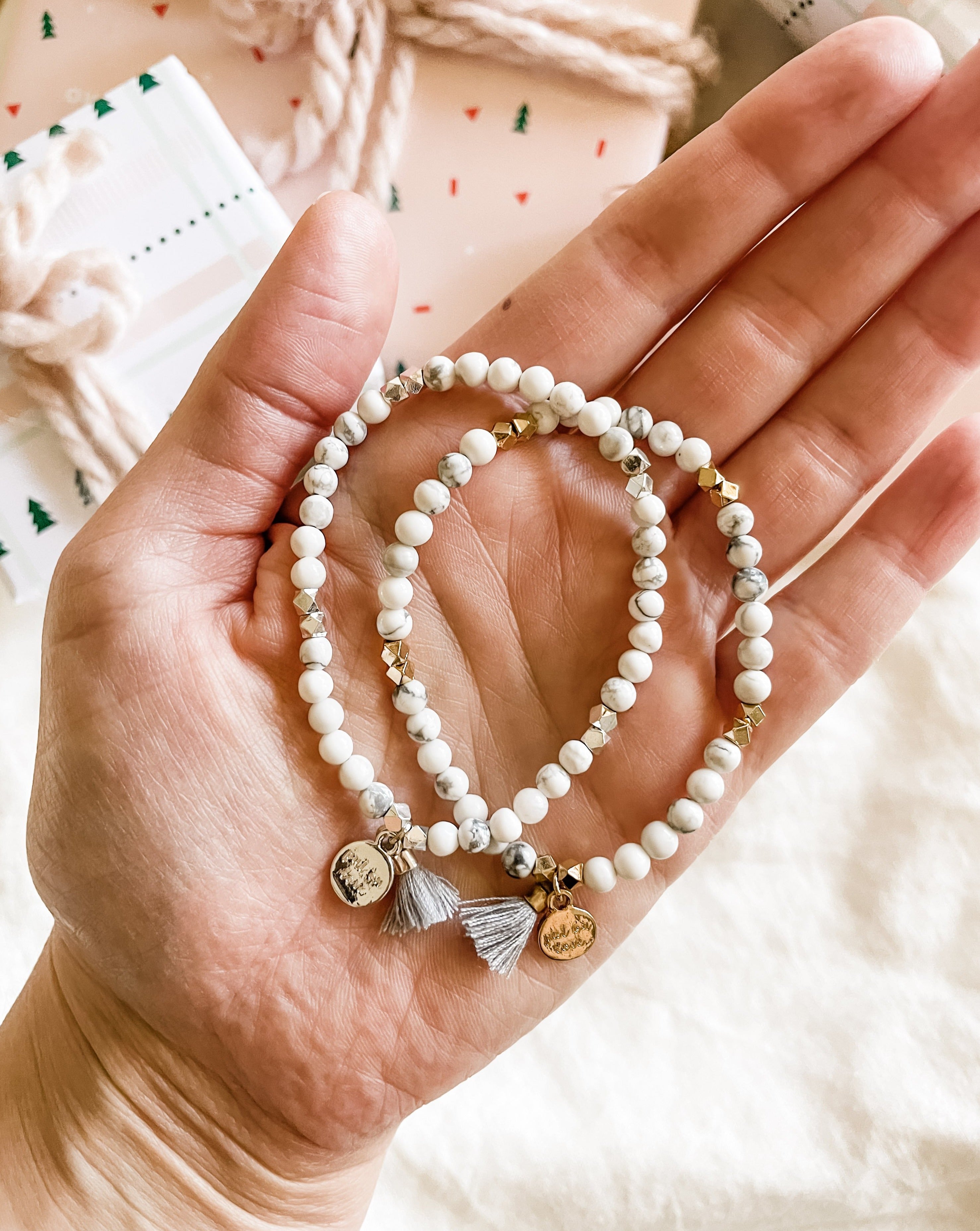 White Howlite Bead Diffusing Bracelet - Put on Love Designs