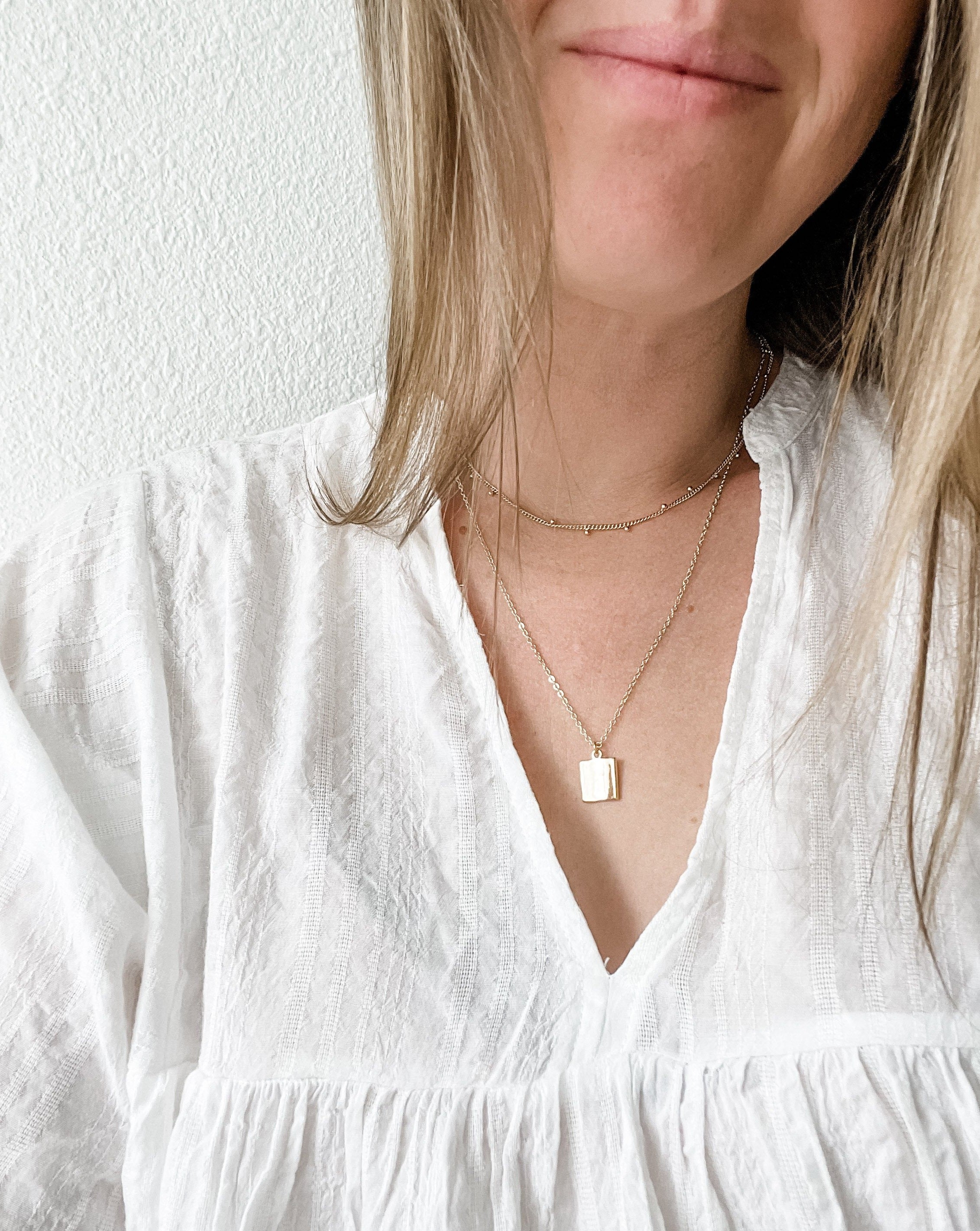 Minimalist Locket Diffuser Necklace - Put on Love Designs